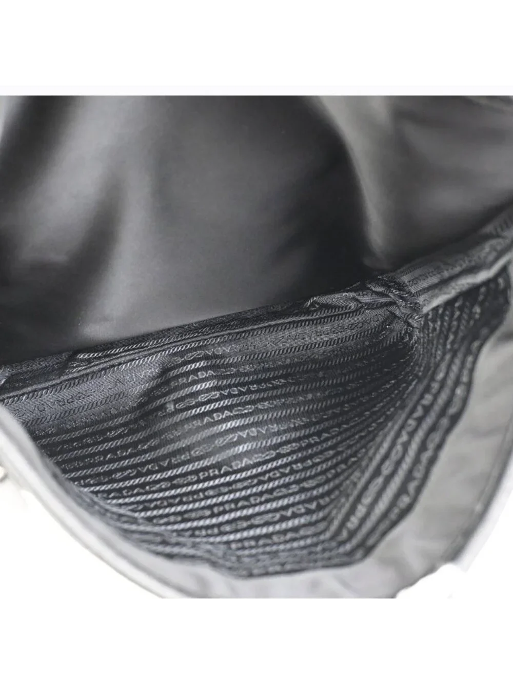 Prada Messenger Bag Black Nylon Saffiano